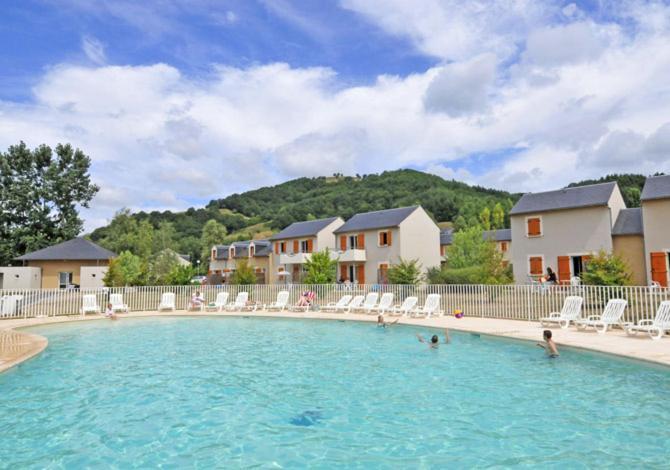 T3 La Savane Saint Geniez D'Olt 2 Piscines Chauffees Dans Une Charmante Residence De Vacances Exteriér fotografie