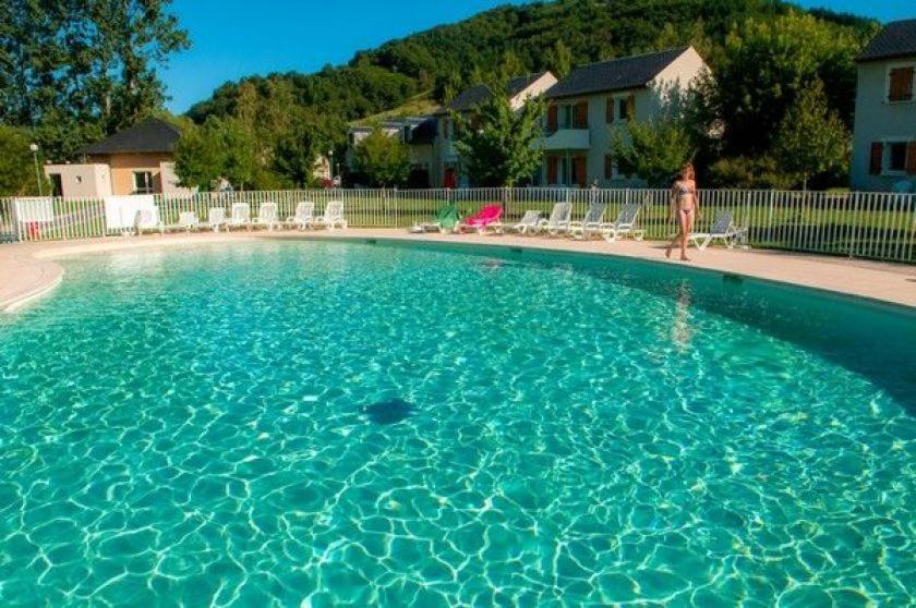 T3 La Savane Saint Geniez D'Olt 2 Piscines Chauffees Dans Une Charmante Residence De Vacances Exteriér fotografie